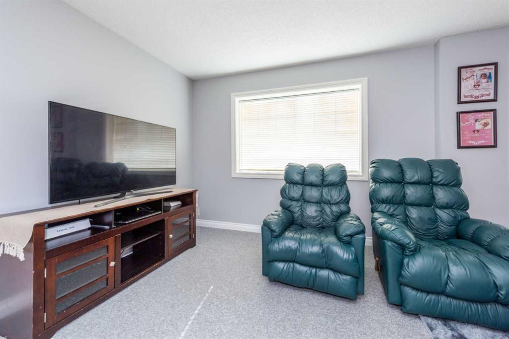 219 Coville Close NE
