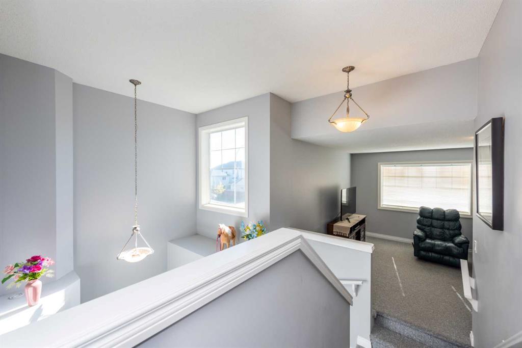 219 Coville Close NE
