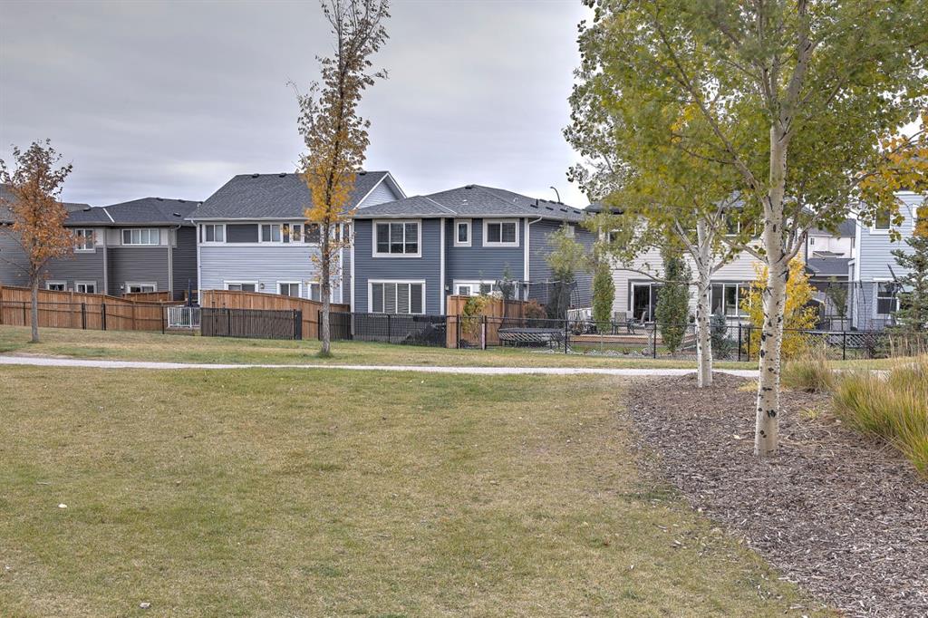 20 Hillcrest Avenue SW
