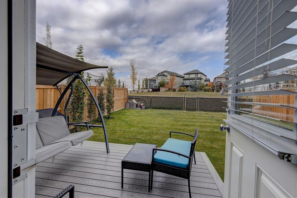20 Hillcrest Avenue SW