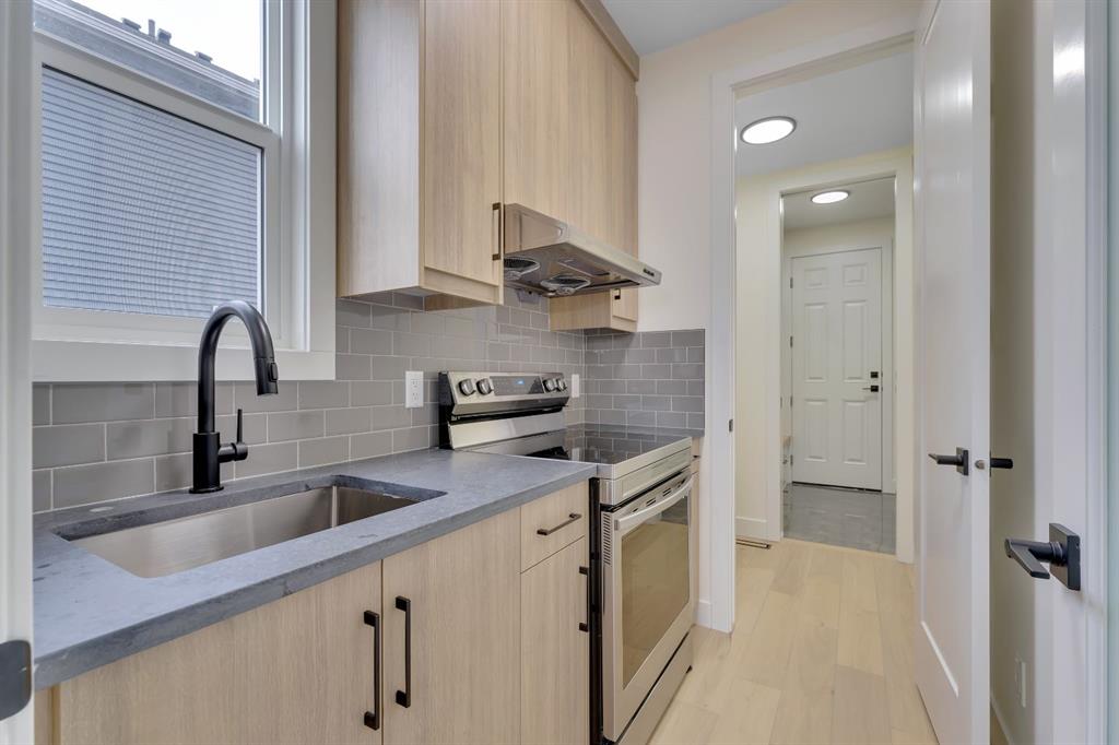 183 Kinniburgh Loop