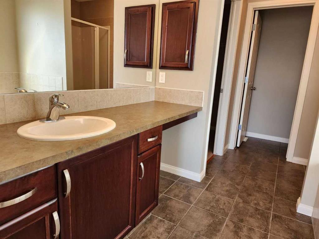 60 Sunset Circle