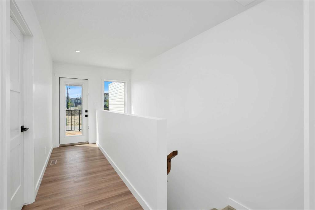 19 Ellington Crescent