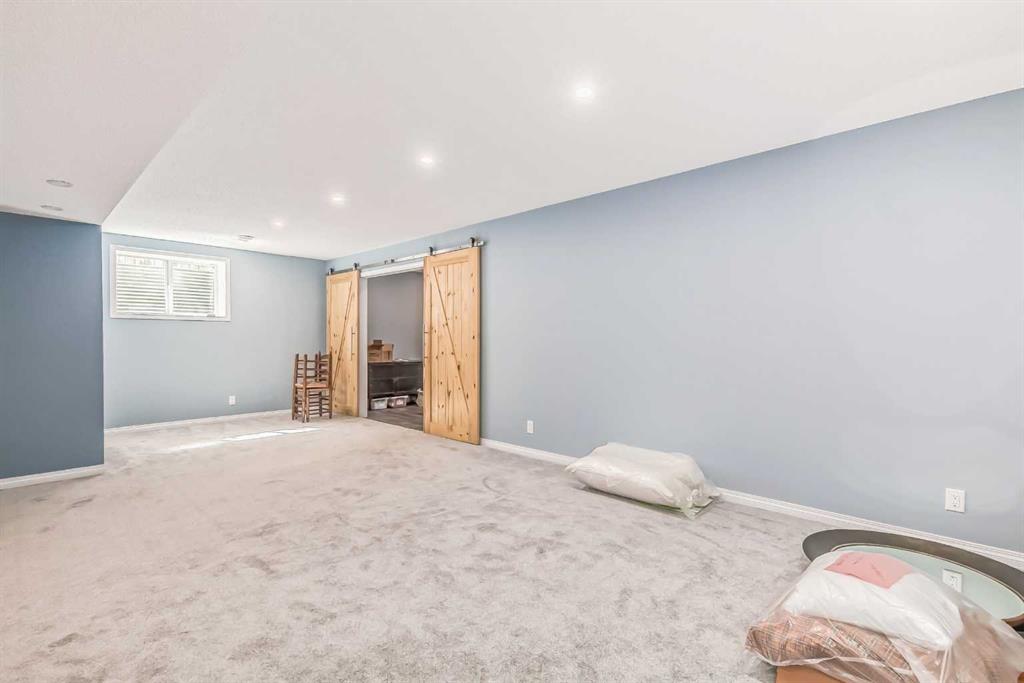 246 Inverness Park SE