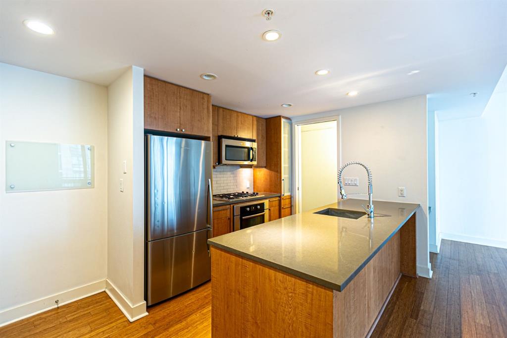 1118 12 Avenue SW, #801