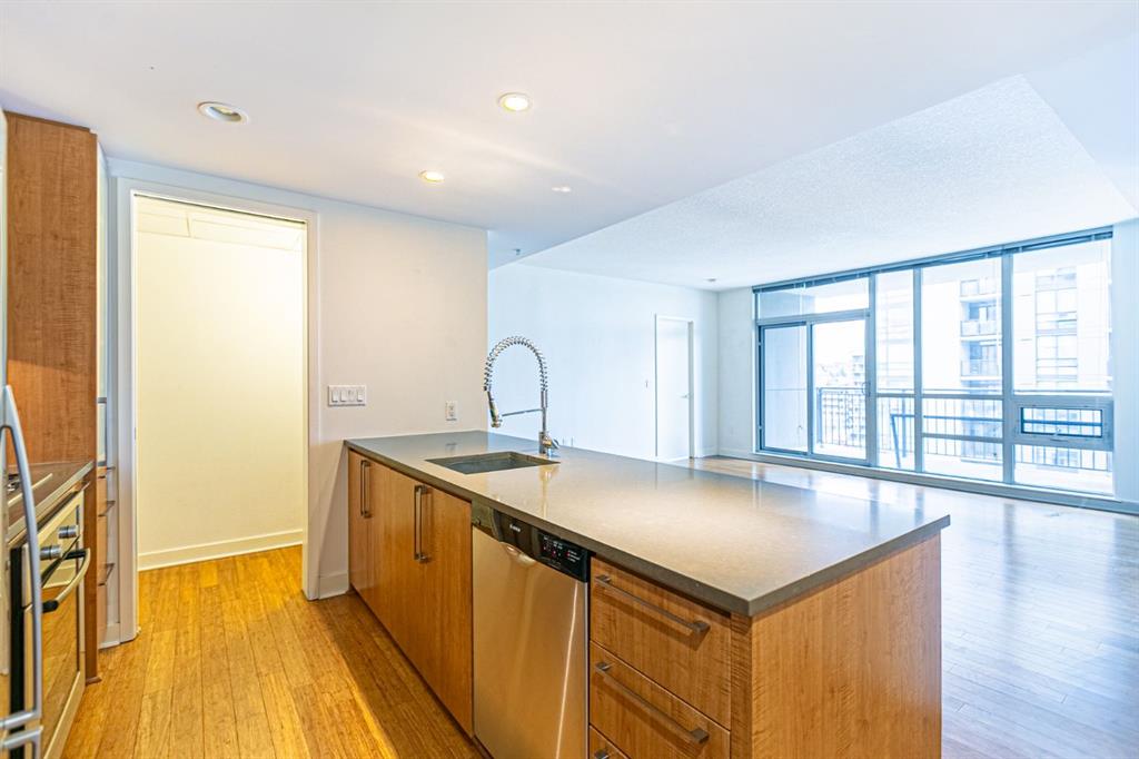 1118 12 Avenue SW, #801