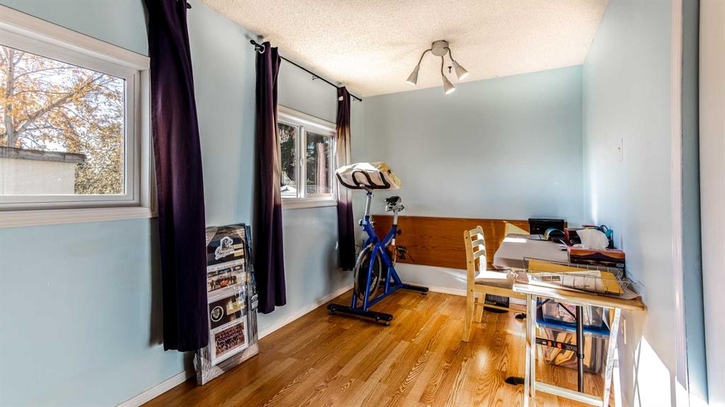 854 Brentwood Crescent