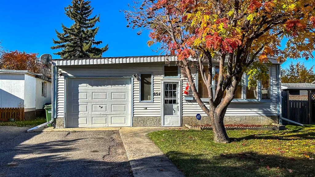 854 Brentwood Crescent