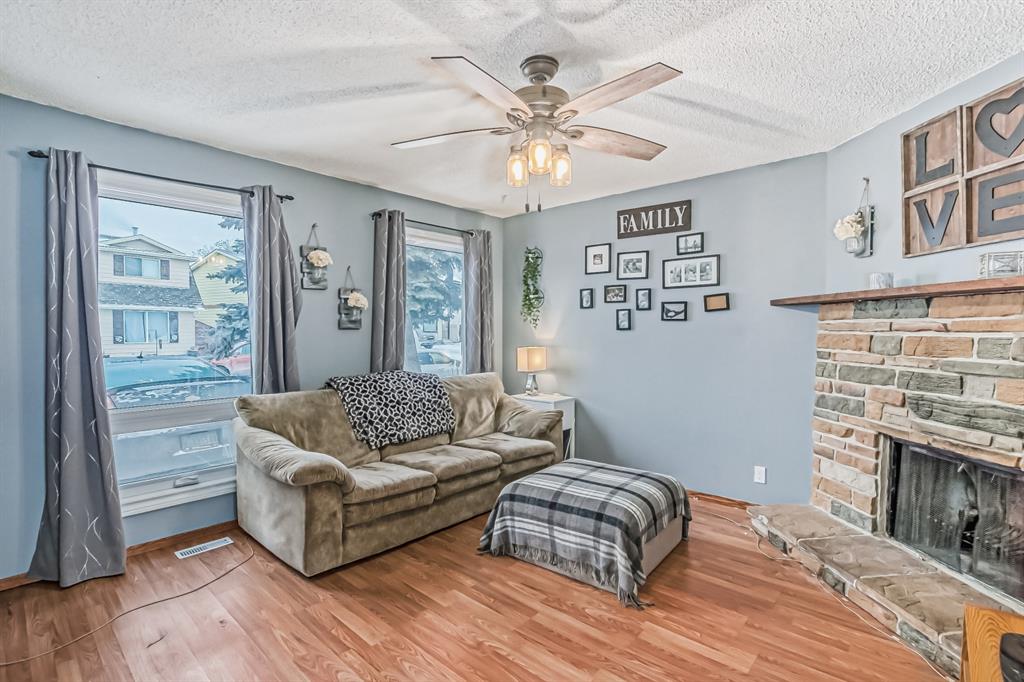 55 Erin Mount Crescent SE