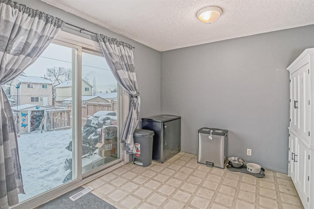 55 Erin Mount Crescent SE