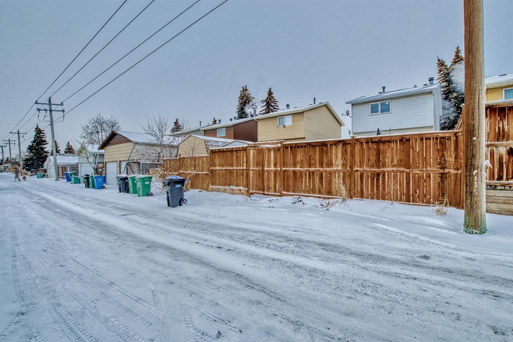 55 Erin Mount Crescent SE