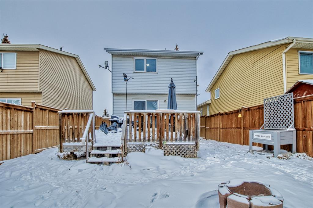 55 Erin Mount Crescent SE