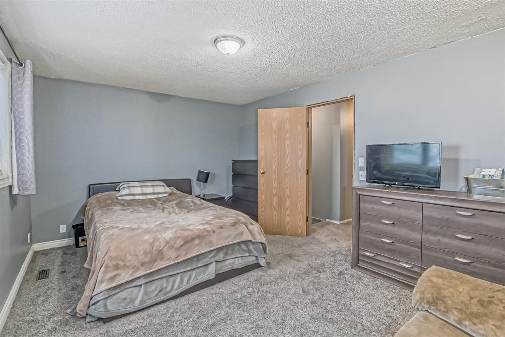 55 Erin Mount Crescent SE
