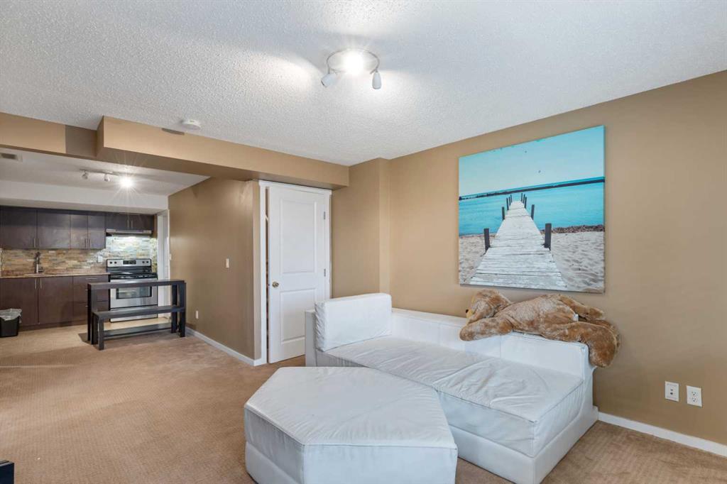 20 Sage Berry Road NW