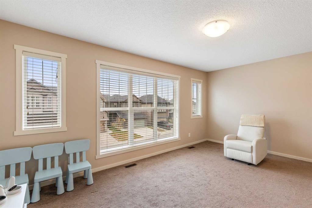 20 Sage Berry Road NW