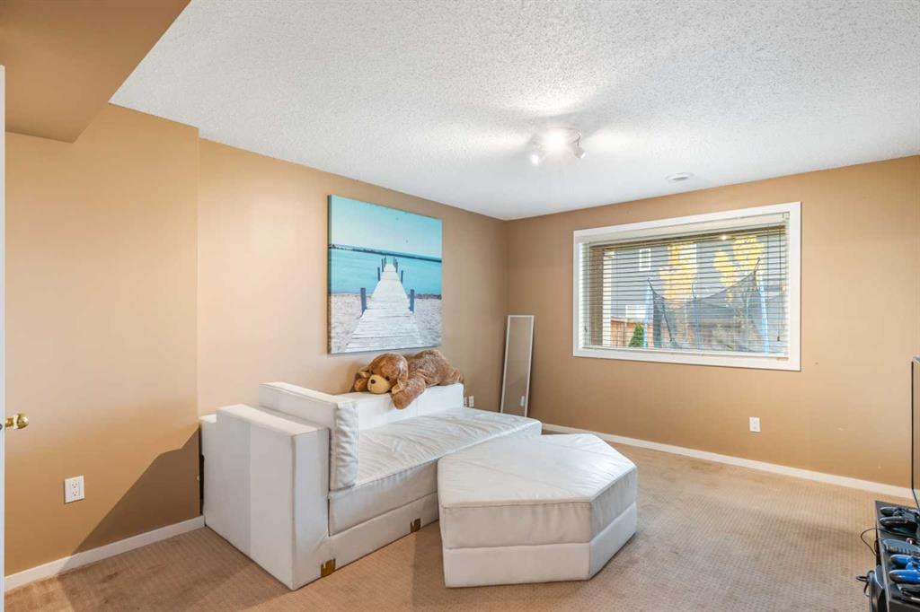 20 Sage Berry Road NW