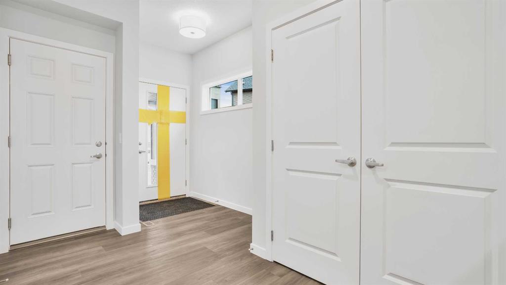 1217 Chinook Gate Bay SW