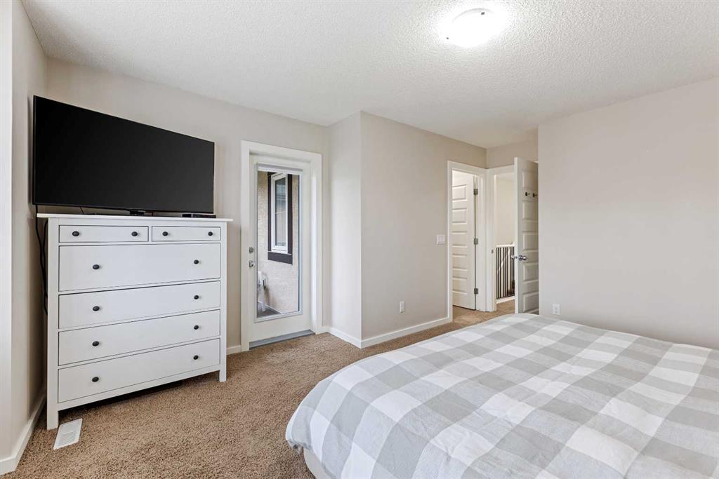 309 Marquis Heights SE