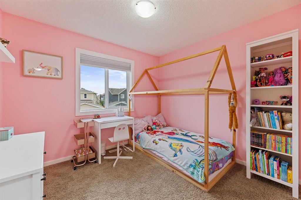 309 Marquis Heights SE
