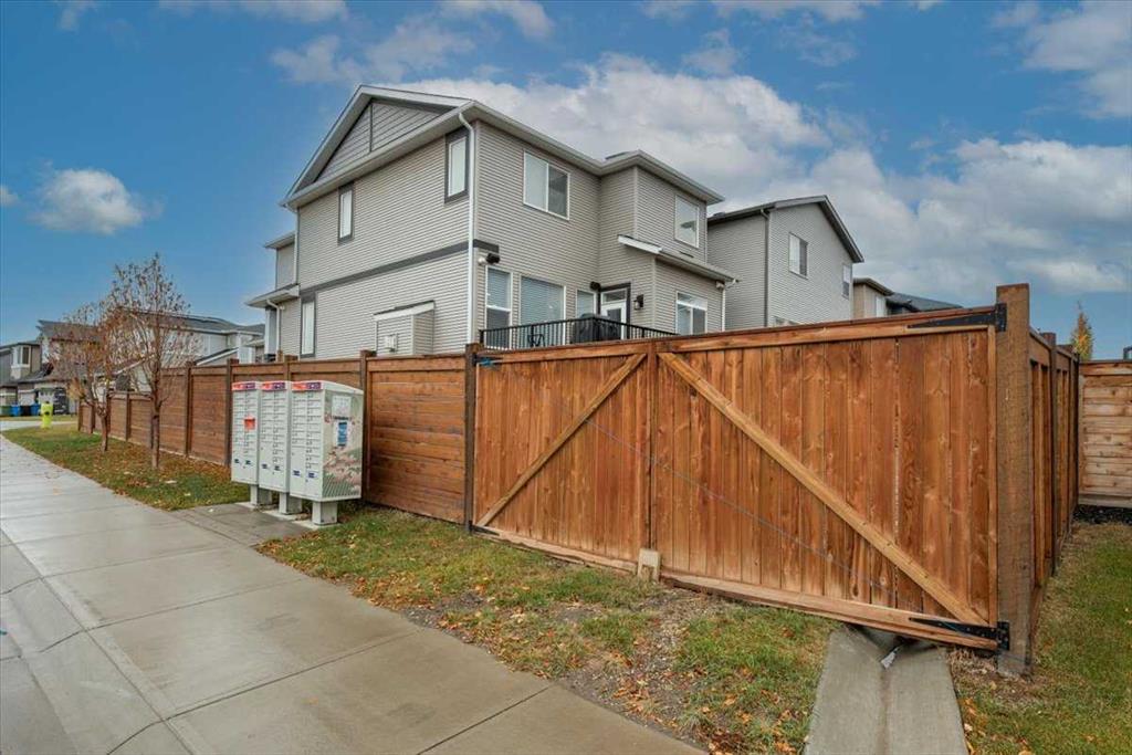 92 Sage Bluff Way NW
