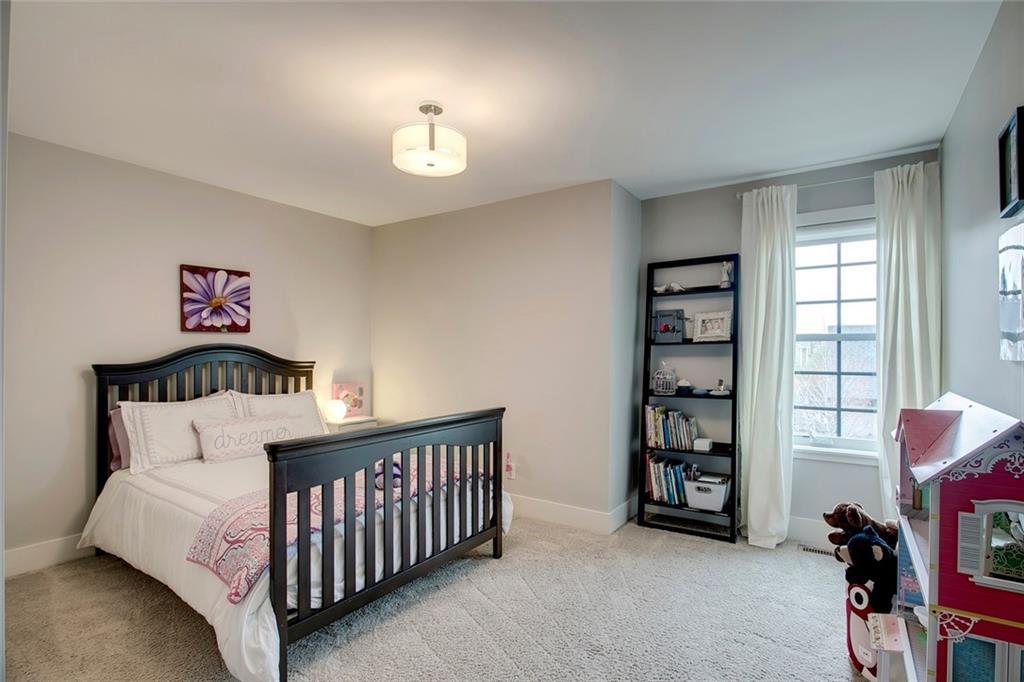 92 Beny-Sur-Mer Road SW