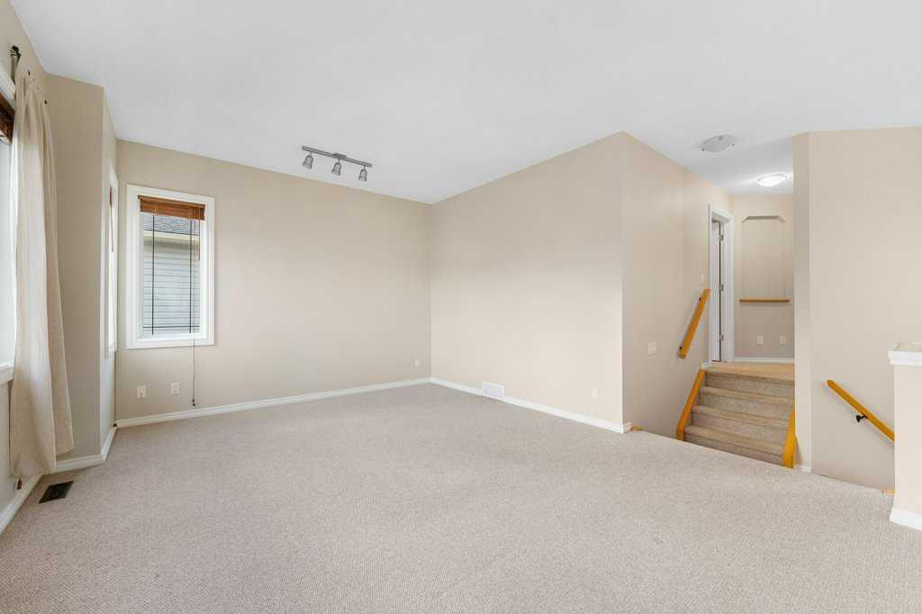 8 Crystalridge Close