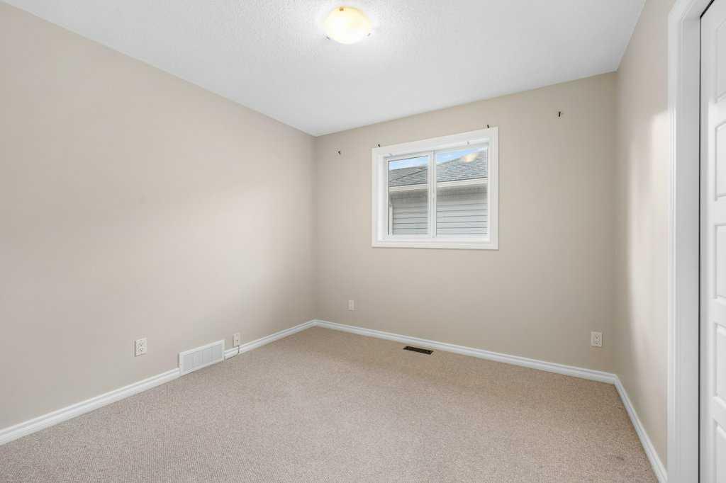 8 Crystalridge Close