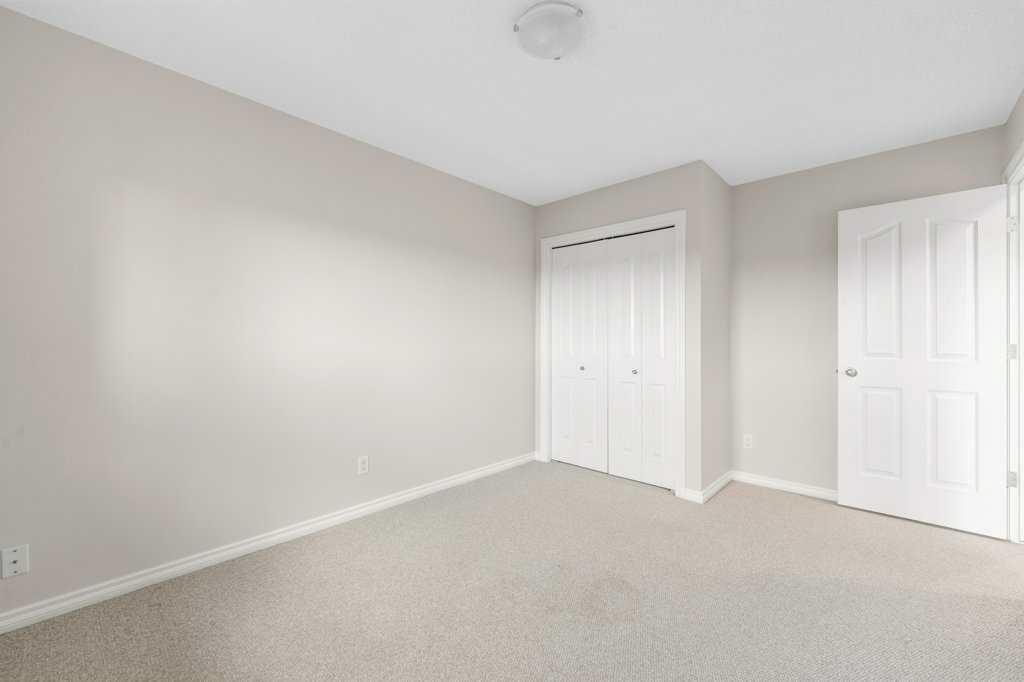 8 Crystalridge Close