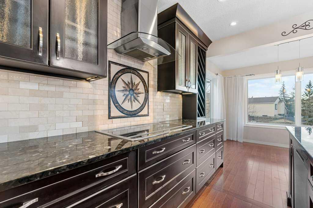 8 Crystalridge Close