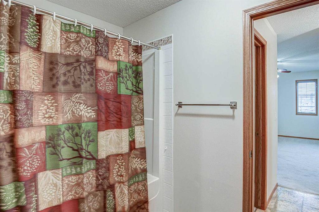 42 Tuscany Meadows Drive NW