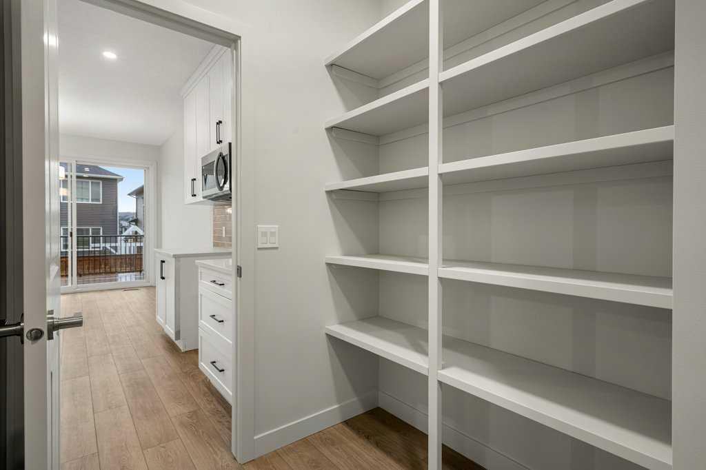 202 & 206 Willow Place