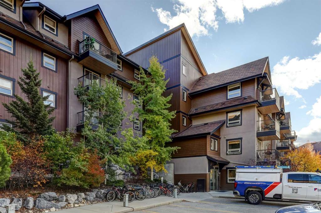 186 Kananaskis Way, #102