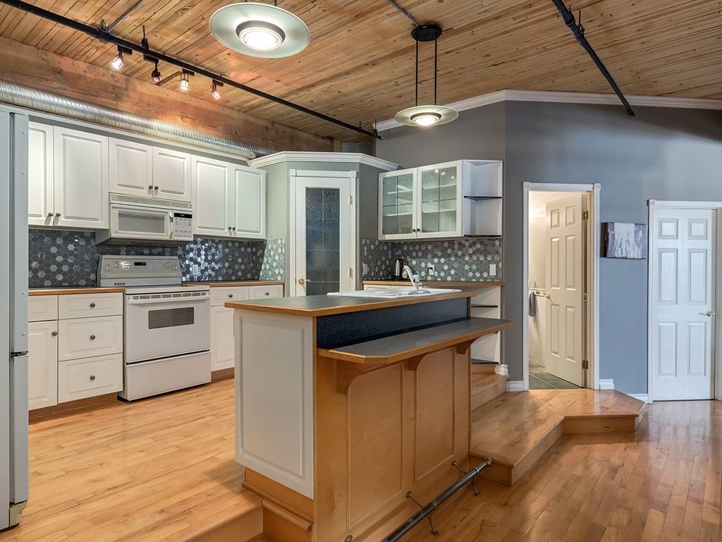 535 10 Avenue SW, #401