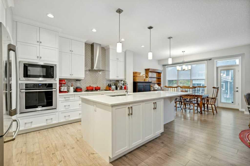 11 Sundown Way