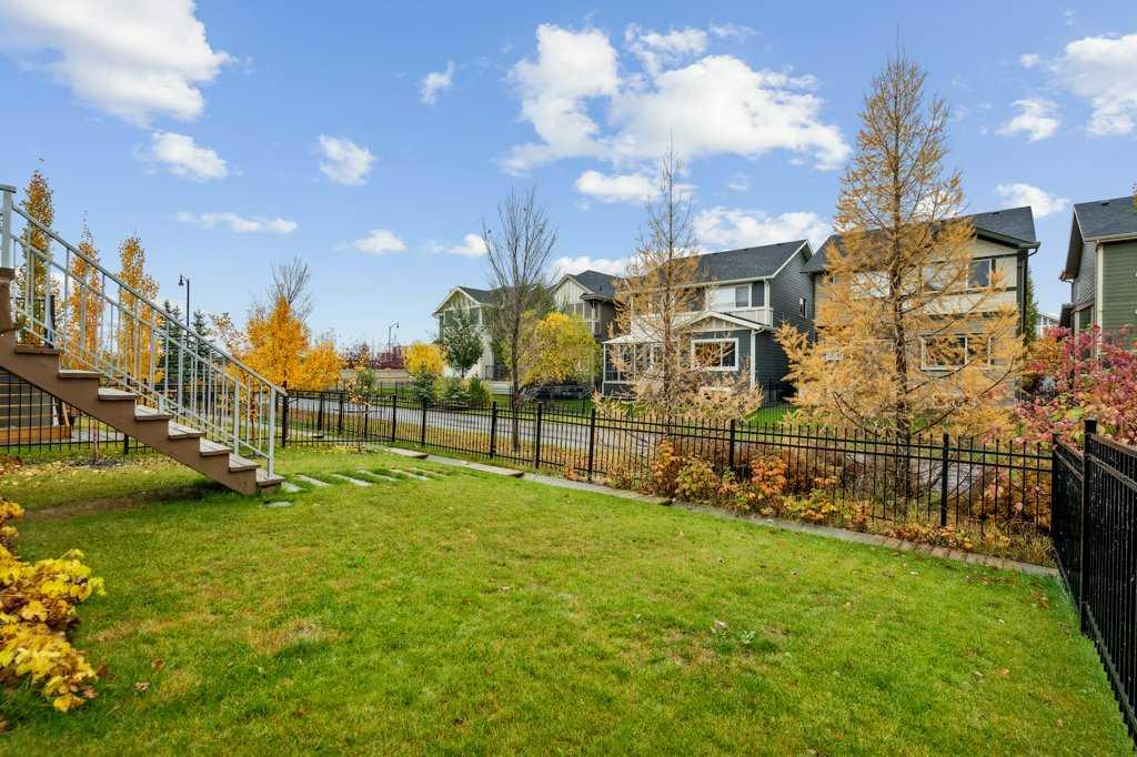 11 Sundown Way