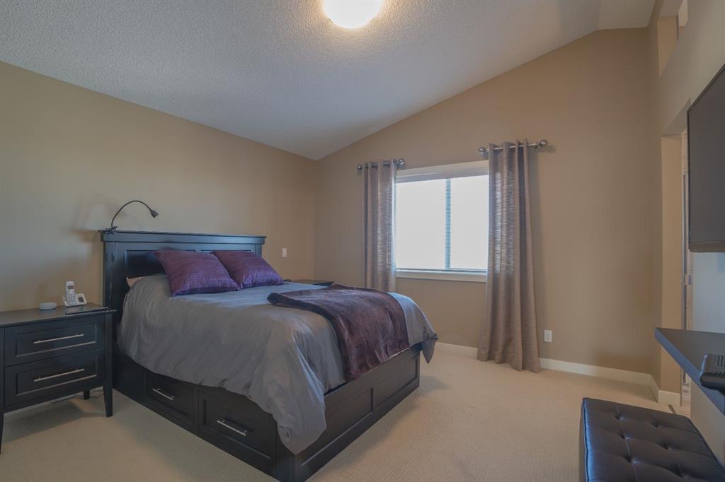 225 Panora Way NW