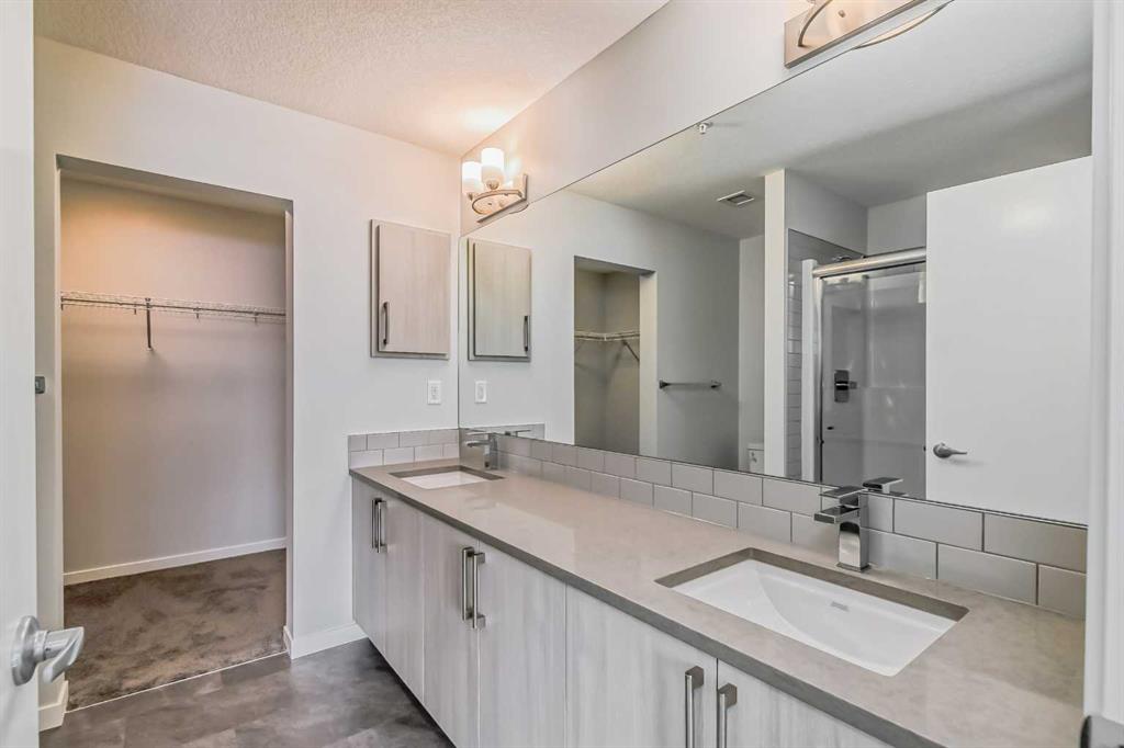 220 Seton Grove SE, #2102