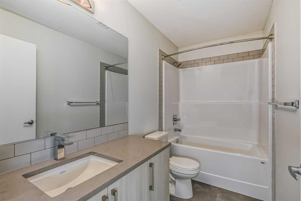 220 Seton Grove SE, #2102