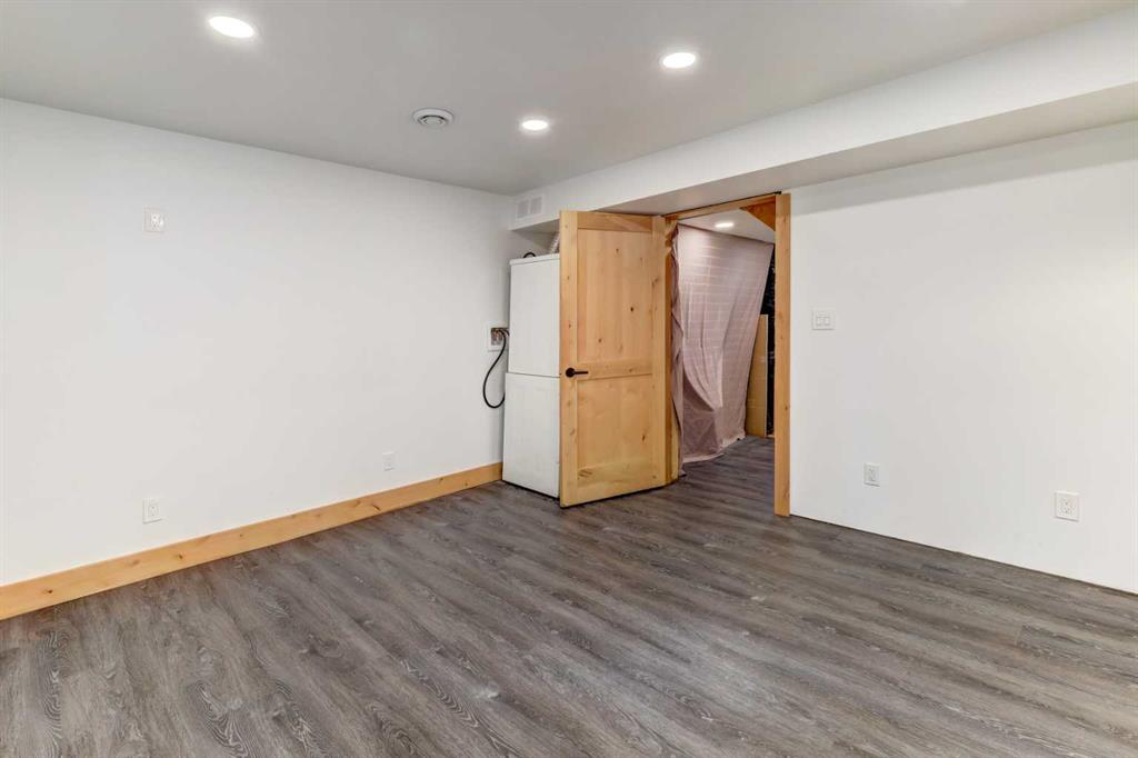 248 Grizzly Crescent