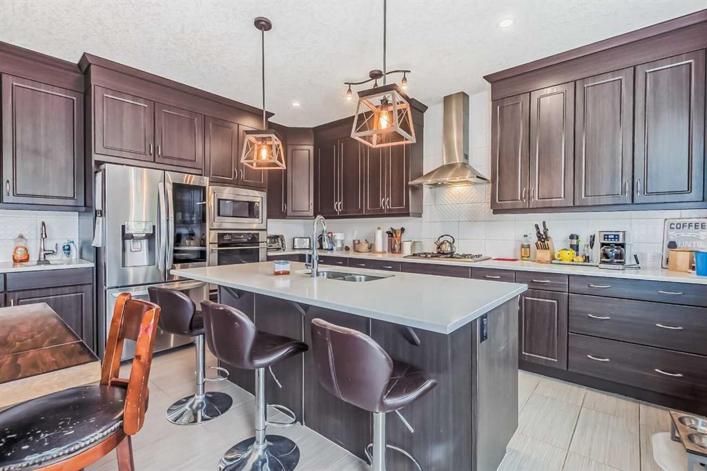 212 Lakepointe Drive