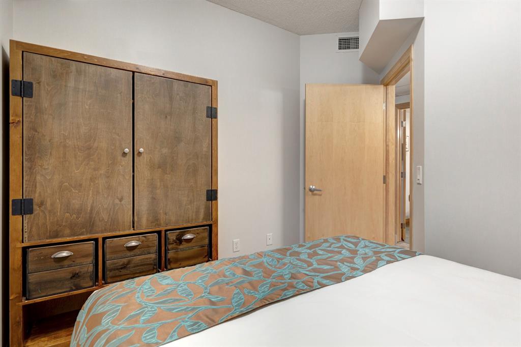 1151 Sidney Street, #204