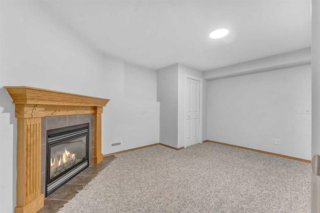 68 Saddleland Close NE
