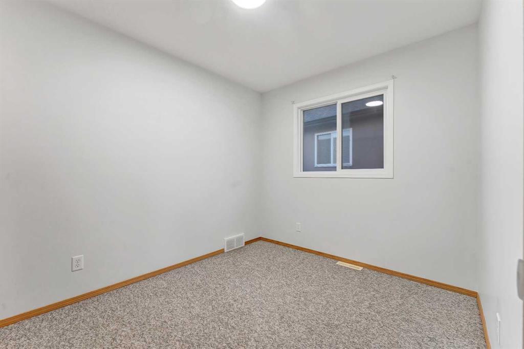 68 Saddleland Close NE