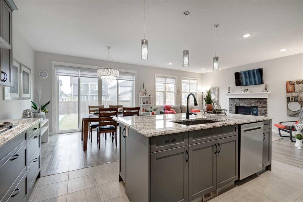 32 Cranbrook Circle SE