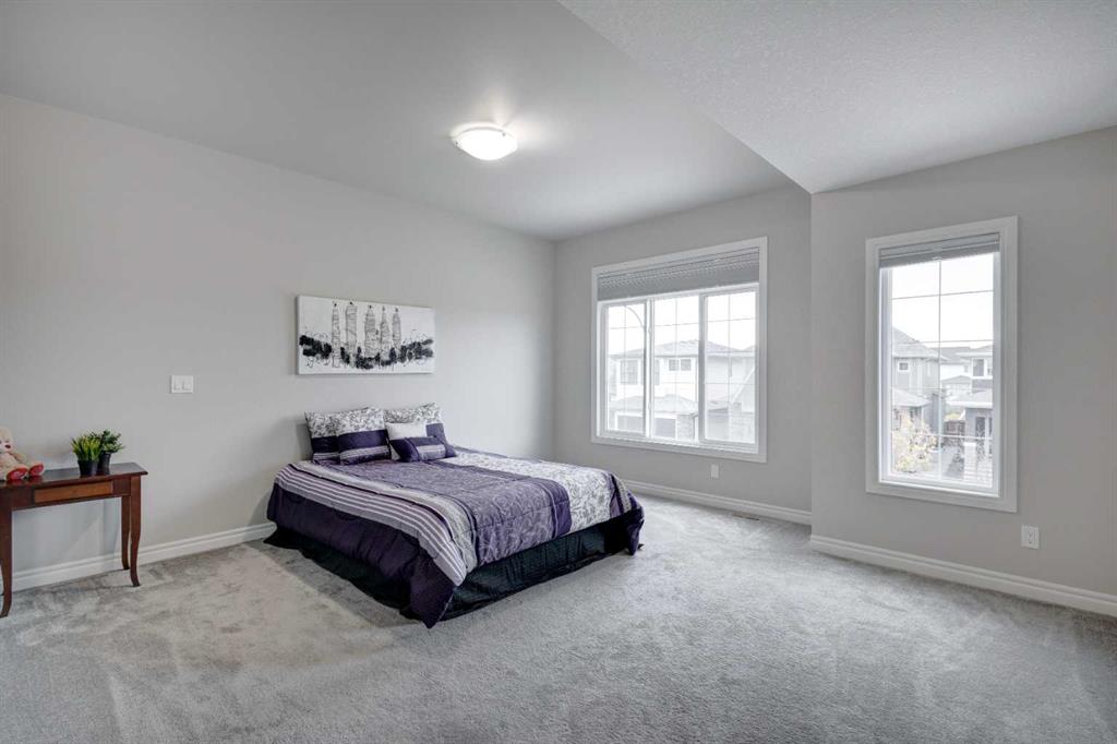32 Cranbrook Circle SE