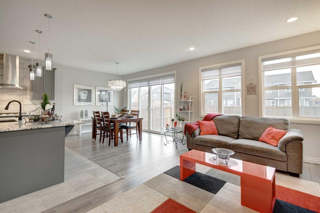 32 Cranbrook Circle SE