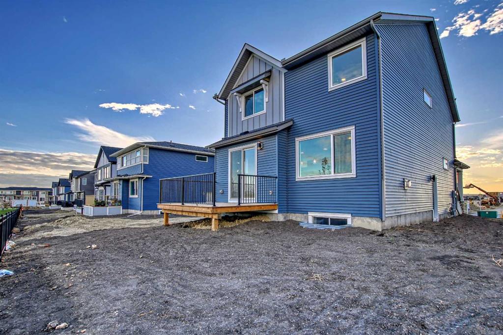 844 Langholm Drive SE