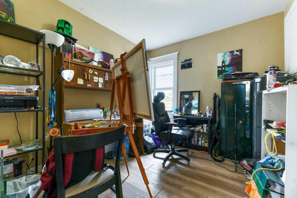 280260 Township Road 240