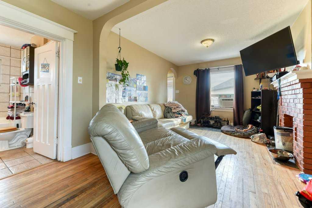 280260 Township Road 240