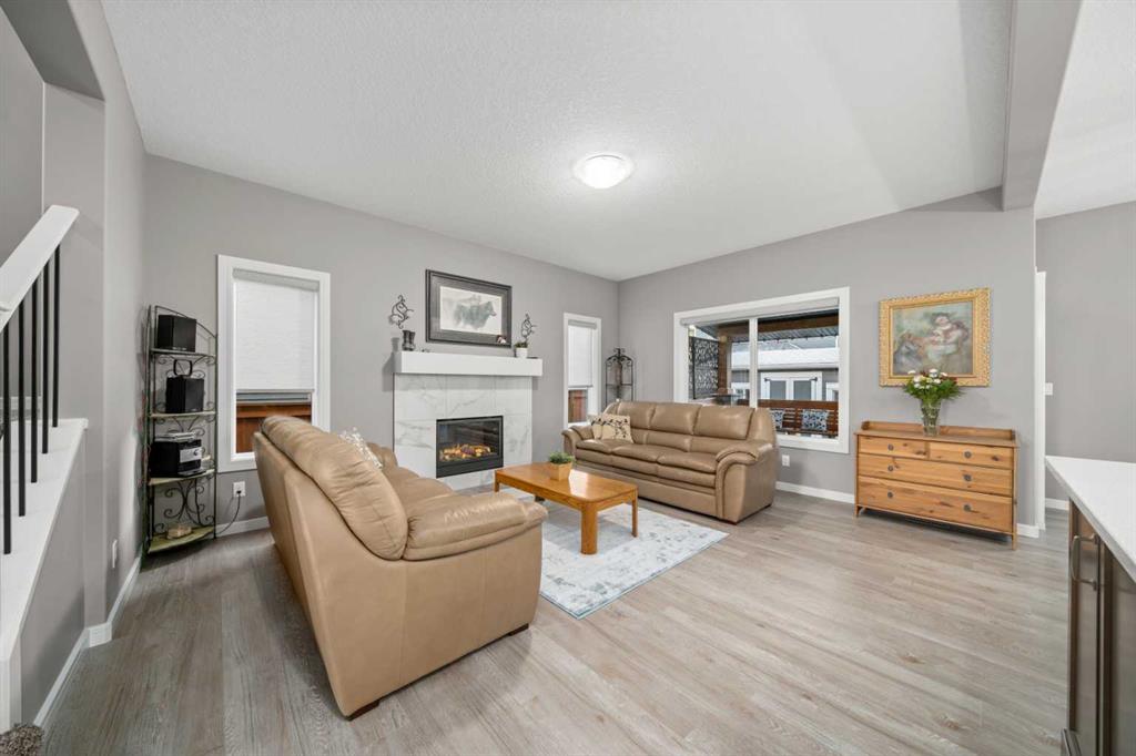 800 Coopers Crescent SW